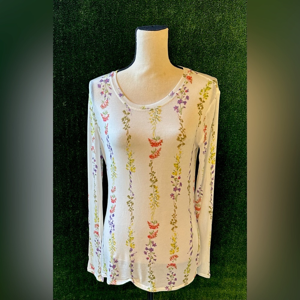 BCBGMAXAZRIA Floral White Long Sleeve Top, Brand New without Tags, Size Large